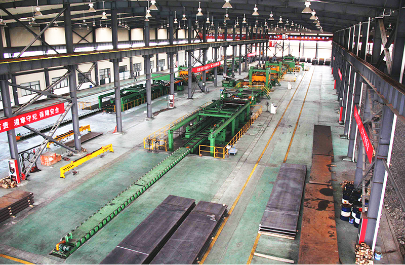 5.25.4×3000大型（xíng）超（chāo）寬數控板料（liào）開（kāi）卷矯平剪切生產線（xiàn）.jpg